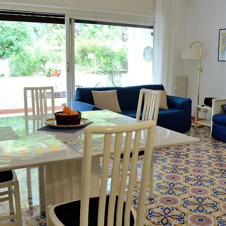 Ferienwohnung Sea Breeze Acitrezza Aci Castello Exterior foto