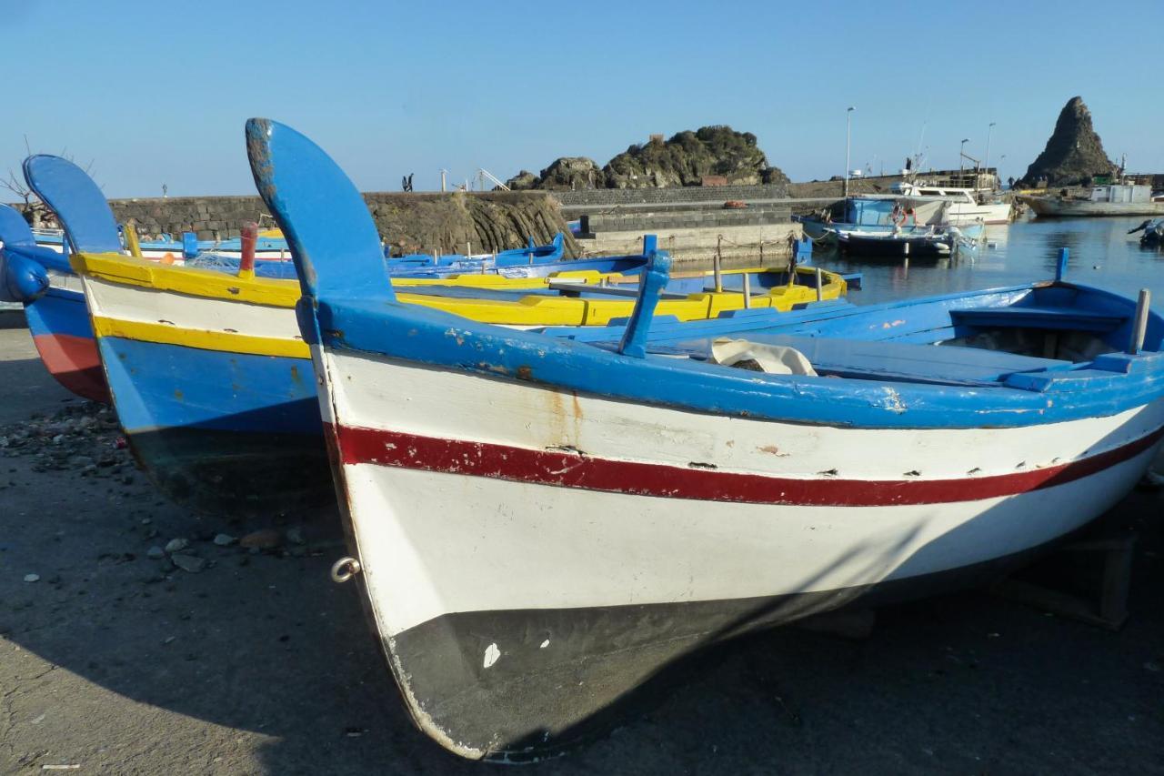 Ferienwohnung Sea Breeze Acitrezza Aci Castello Exterior foto